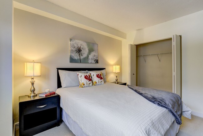 First bedroom - 1150 K St NW