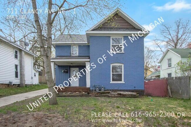 Building Photo - 711 Clancy Ave NE