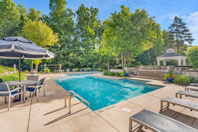 Building Photo - The Graham