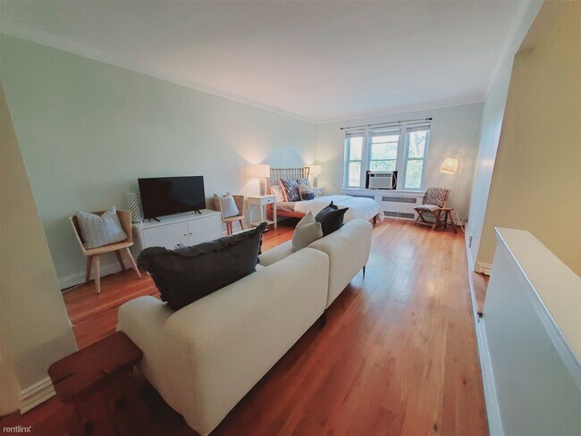 Building Photo - Studio, 1 bath Condo - 70 Strawberry Hill Ave