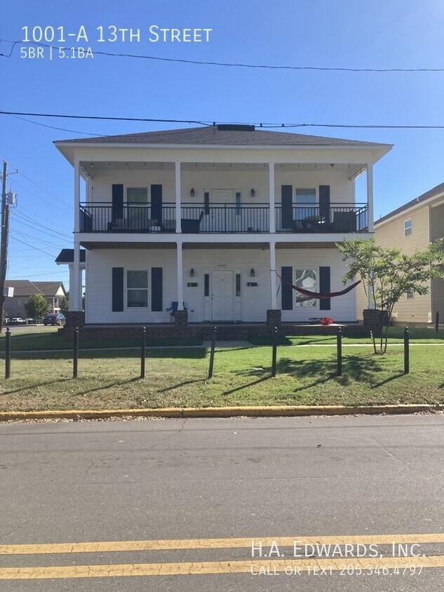 Foto principal - 1001 13th St