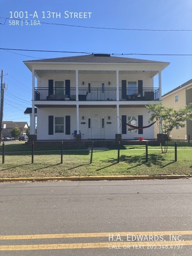 Primary Photo - 1001 13th St