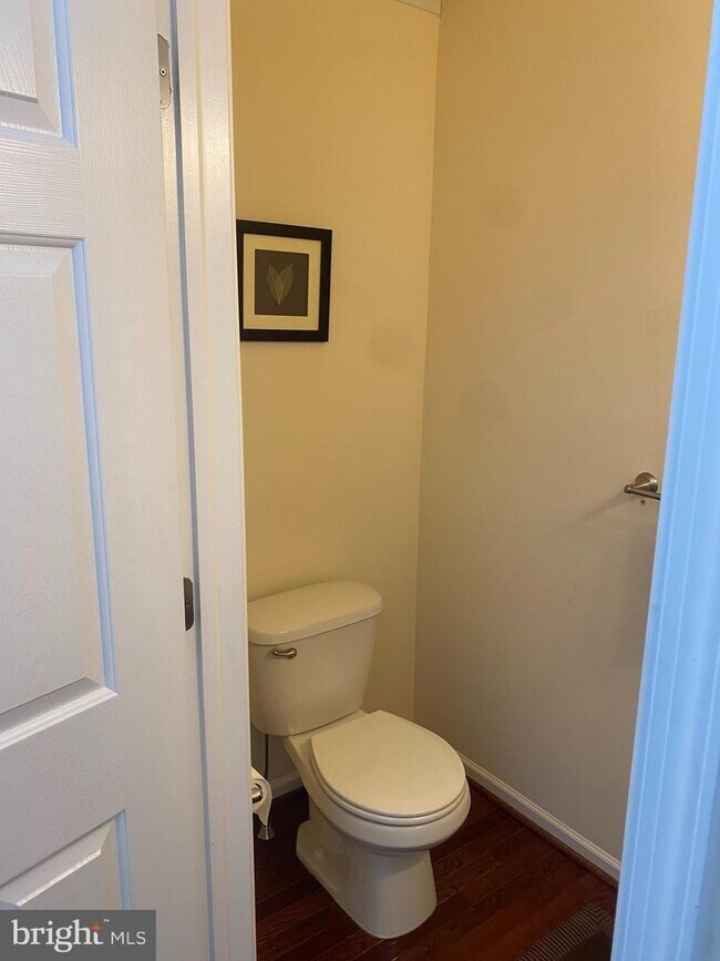 Foto del edificio - 105 Oxford Falls Ct