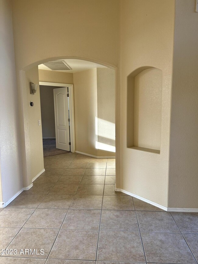 Building Photo - 17422 N Eureka Ct