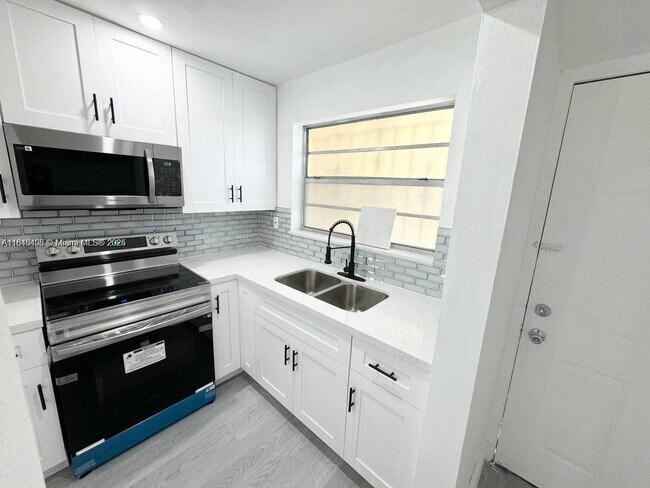 Foto del edificio - 453 SW 2nd St