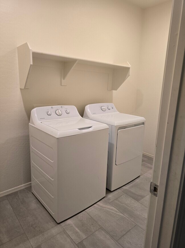 Foto del edificio - 23138 E Camina Plata