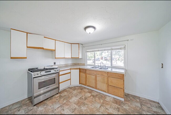 Foto del edificio - 1452 Huckleberry St