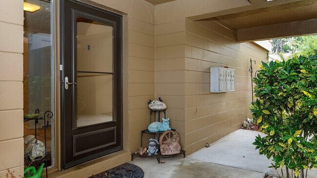 Foto del edificio - 110 Cypress Woods Ct