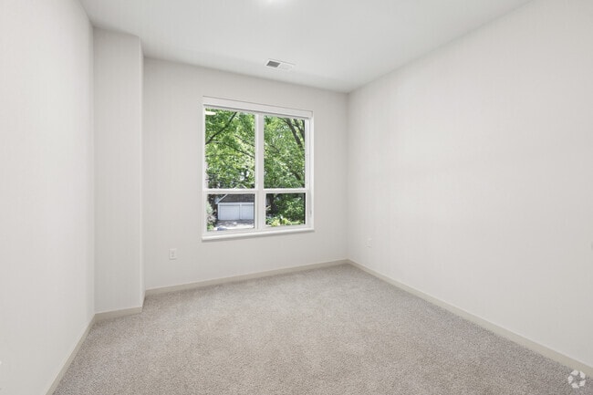 3BR, 3BA - 1,769SF - Bedroom - Allen Bay