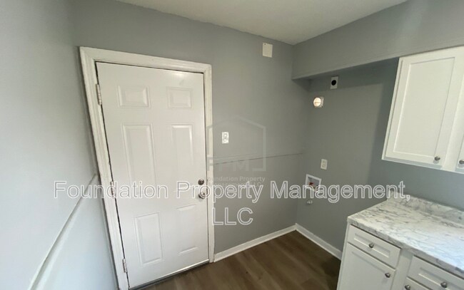 Foto del edificio - 1748 Benning St