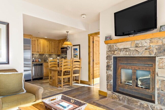 Foto del edificio - 457 Mountain Village Blvd