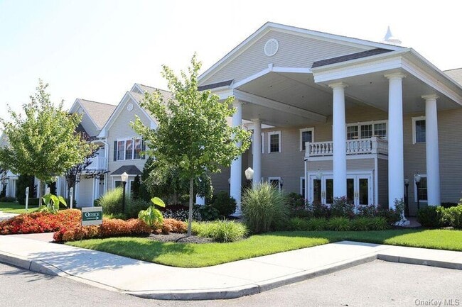 Foto del edificio - 2200 Dolphin Ln