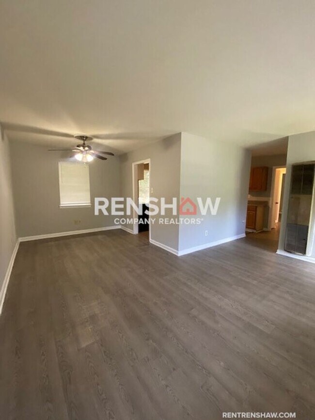 Foto del edificio - Classic 3/1 Home In Frayser Now Available ...