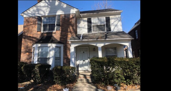 Building Photo - 16731 Chandler Park Dr
