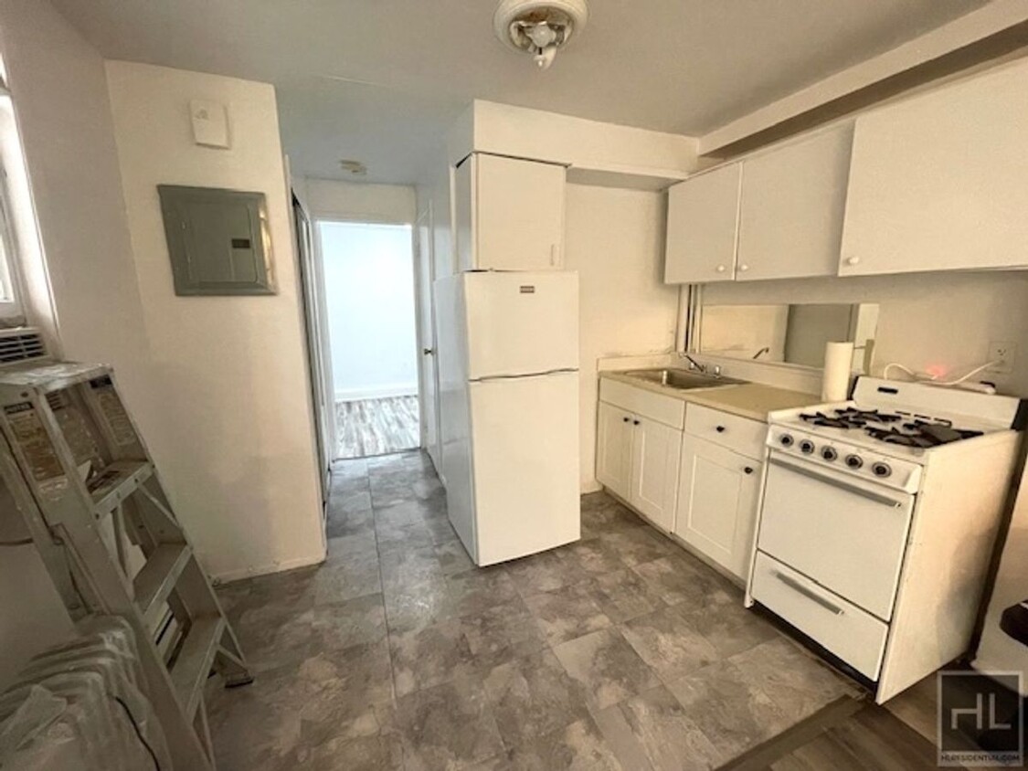 Forest Hills One Bedroom For Rent