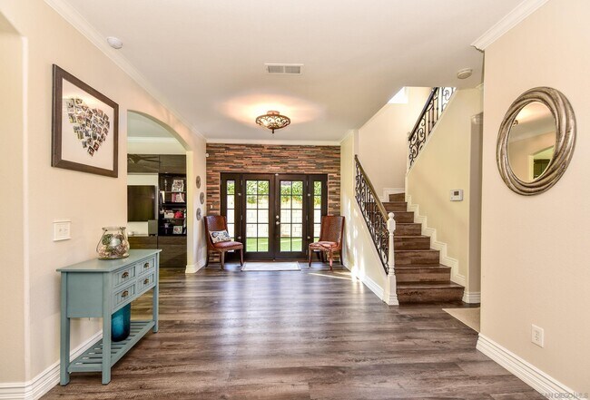 Building Photo - 6207 Vista Santa Clara