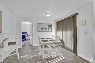 Building Photo - 555 E Silverado Ranch Blvd