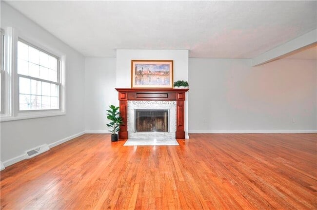 Building Photo - 1313 Star Ridge Dr