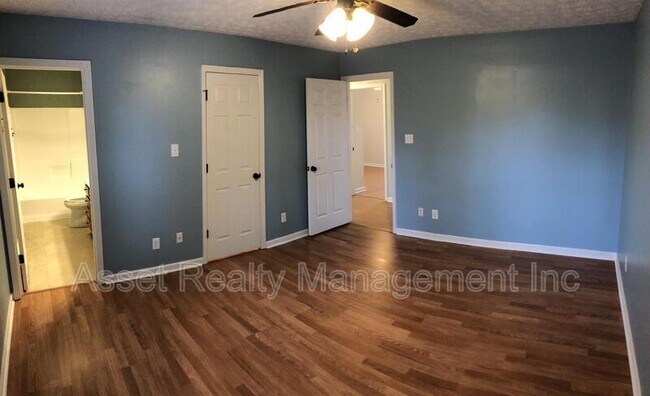 Foto del edificio - 5616 Jamaica Ln