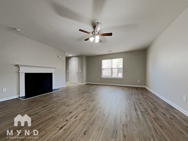 Foto del edificio - 2536 Reid Oaks Dr