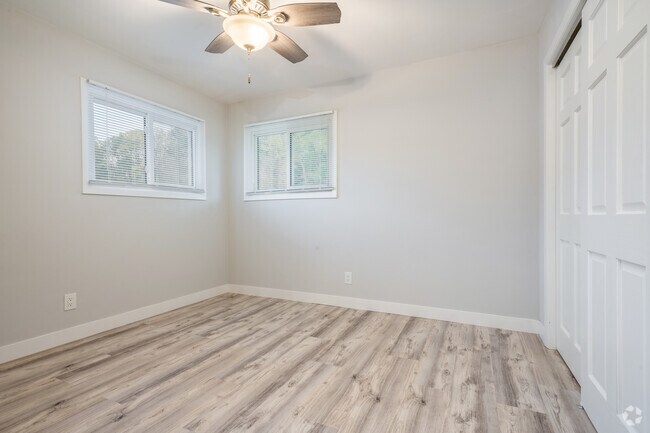 2 habitaciones, 1 baño - 850 pies cuadrados - Dormitorio - Parks Edge Apartments