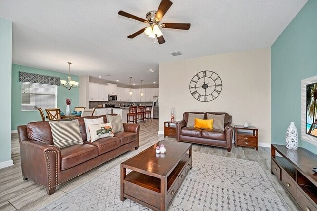Building Photo - 1614MV  Cozy 6BR Villa/Pool/Spa(1614MV)