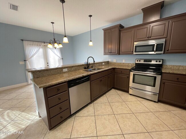 Building Photo - 1758 Annabellas Dr