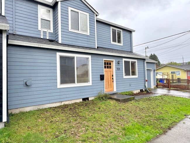 Building Photo - Boise Neighborhood 2-Story with A/C, Attached Garage, Fenced Backyard