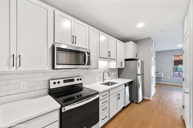 Interior Photo - Lago Apartments