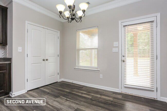 Foto del edificio - 233 Klinetop Dr