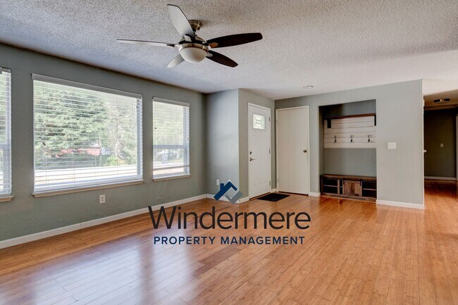 Building Photo - Adorable 3 bedroom home in Woodland Estates