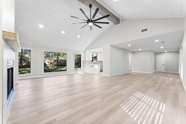 Building Photo - 9804 Warwana Rd