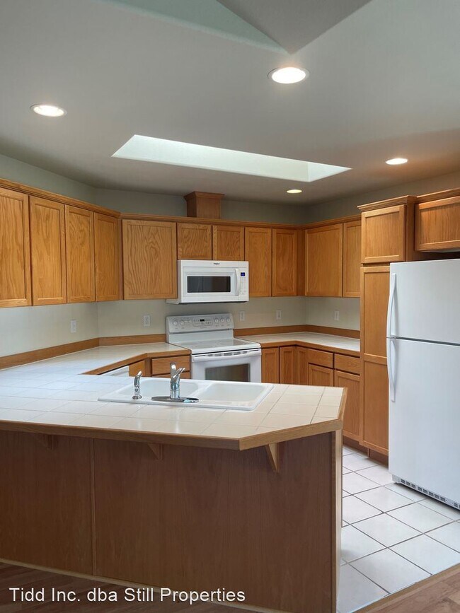 Building Photo - 3 br, 2 bath House - 313 S Mary Lane