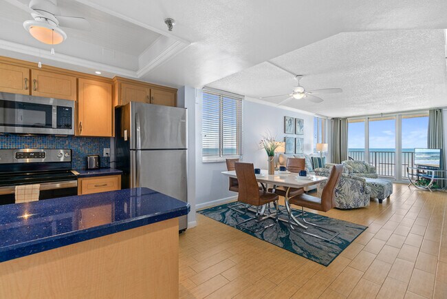 Building Photo - Oceania Beach Club 406