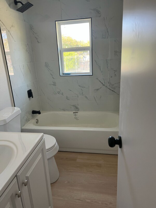 Foto del edificio - 1120 H Ave