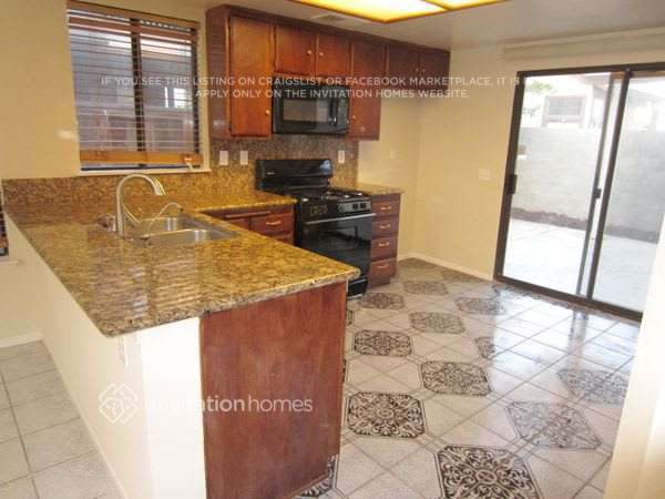 Foto del edificio - 1471 Keepsake Ln