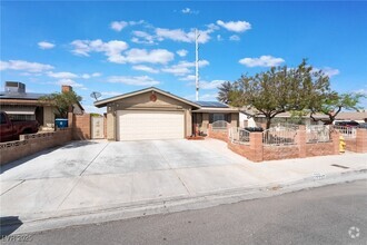 Building Photo - 7250 Clearwater Cir