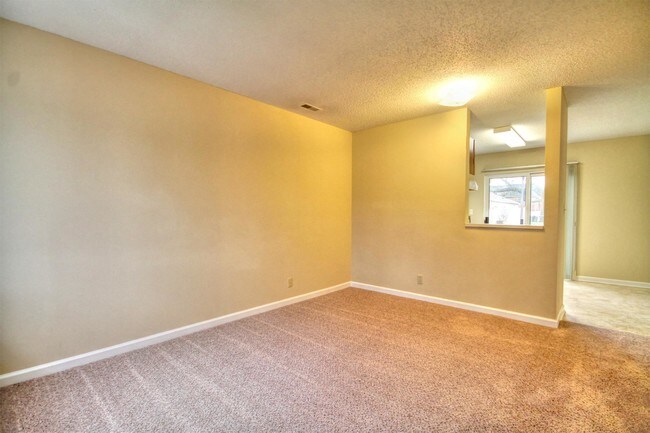 Foto del edificio - 401 E Fairlawn Dr