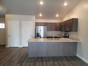 Building Photo - 200 McGriff Wy