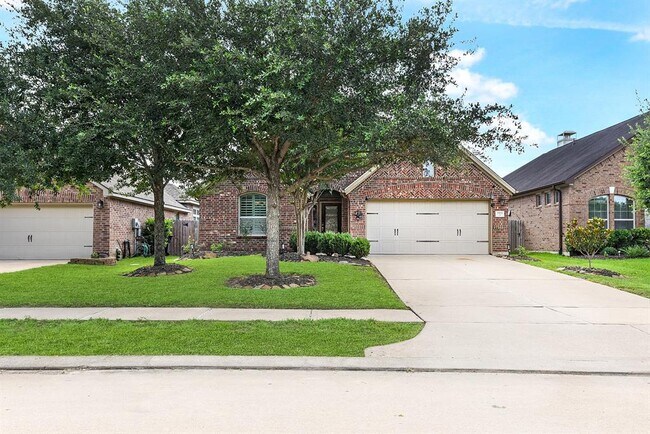 Building Photo - 2911 Fair Chase Dr