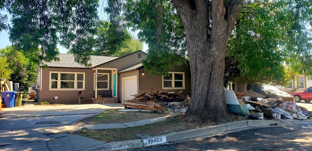 19422 Archwood St, Reseda, CA 91335 House Rental in Reseda, CA