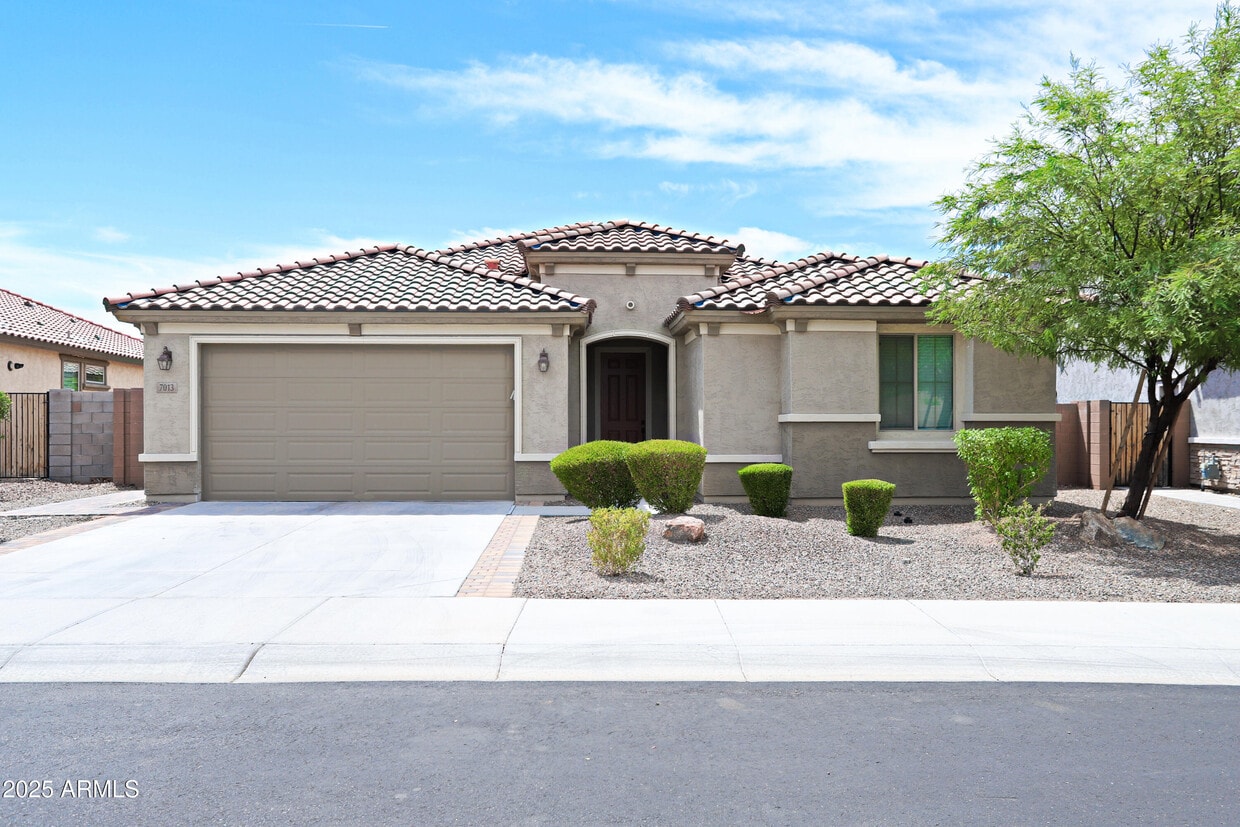 Primary Photo - 7013 W Bajada Rd