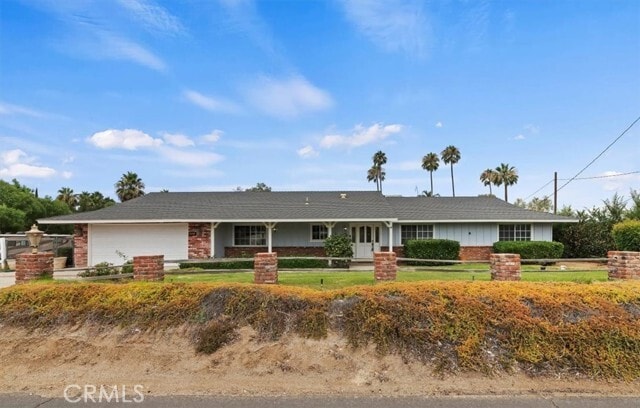 Building Photo - 15833 Ridgeway Ave