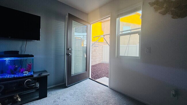 Foto del edificio - 1377 Provence Ct