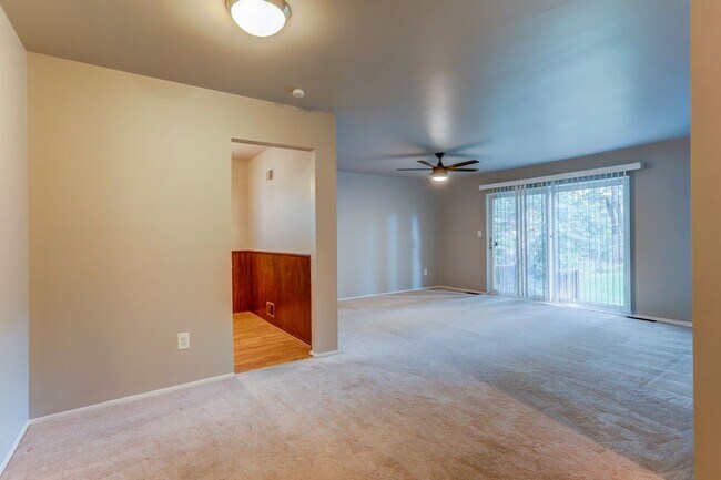 Foto del edificio - COMING SOON! Bright, Inviting 3-Bedroom Home in Prime Royal Oak Location!