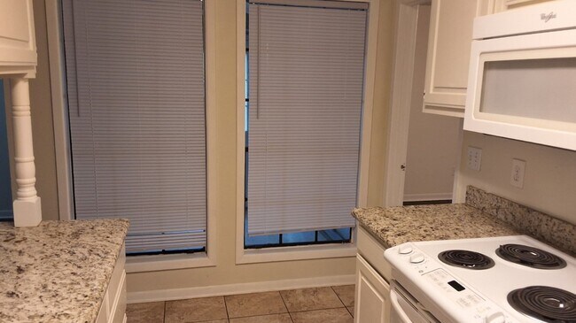 Foto del edificio - 629 W Ridge Dr