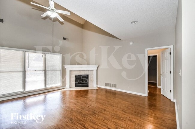 Foto del edificio - 10515 Trailmont Ln