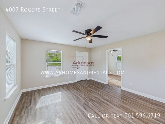 Foto del edificio - 4007 Rogers St