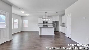 Foto del edificio - 6718 Freedom Hills