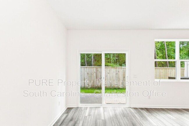 Foto del edificio - 1305 Scarlett Maple St